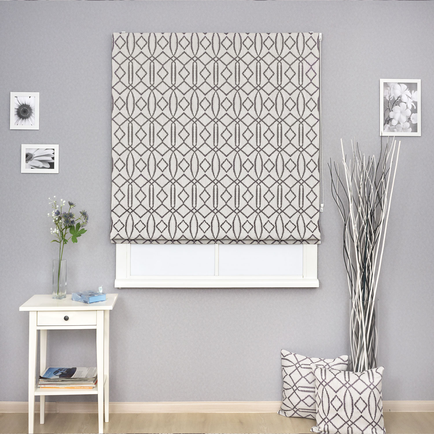 Roman-blind-front-view-Scarlet-14